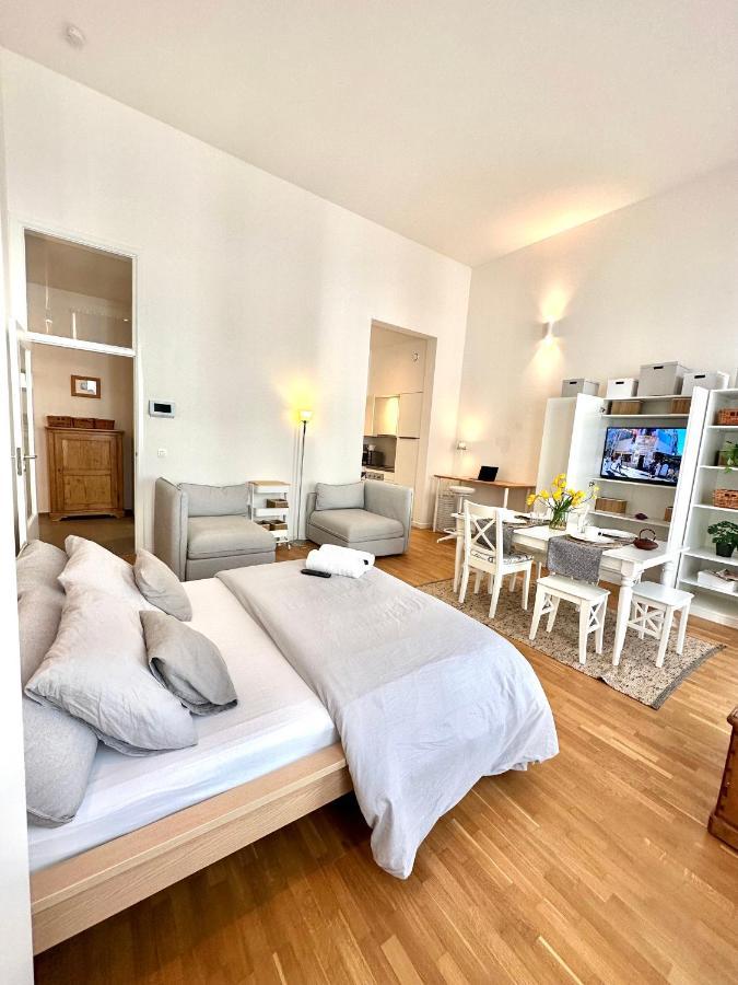 European Comission Beautiful Studio Apartment Brussels Exterior photo