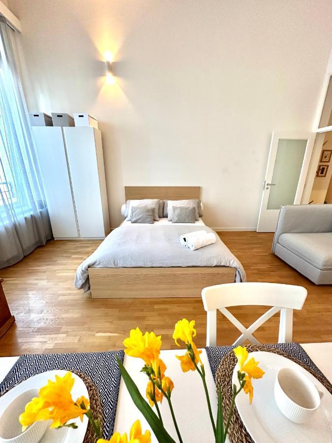 European Comission Beautiful Studio Apartment Brussels Exterior photo