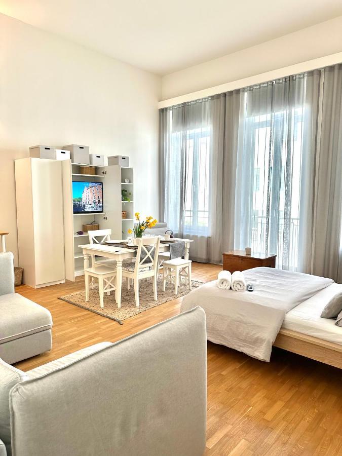 European Comission Beautiful Studio Apartment Brussels Exterior photo