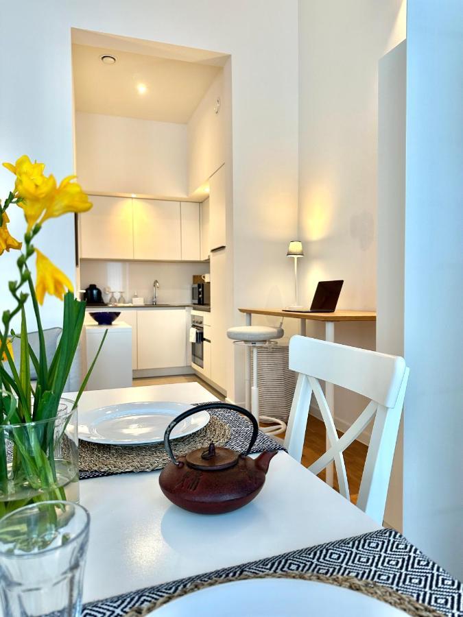 European Comission Beautiful Studio Apartment Brussels Exterior photo